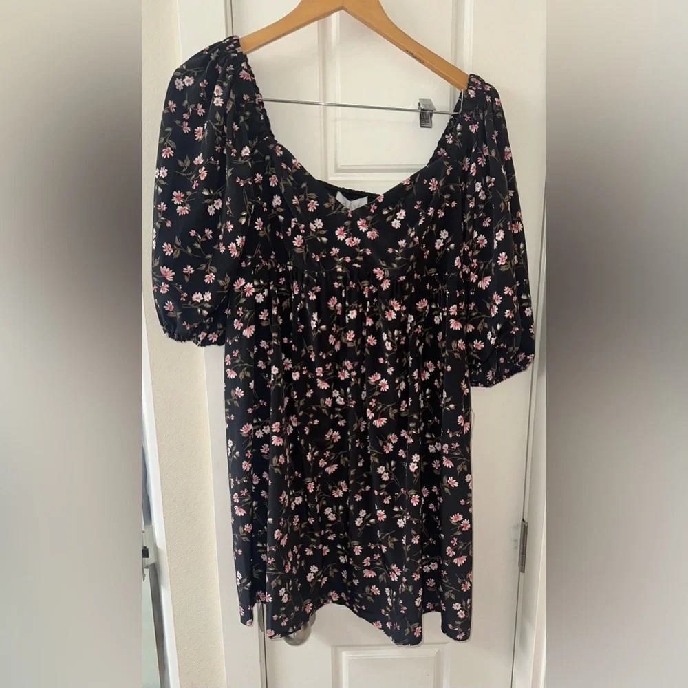 WAYF Floral Puff Sleeve Mini Dress – Size M